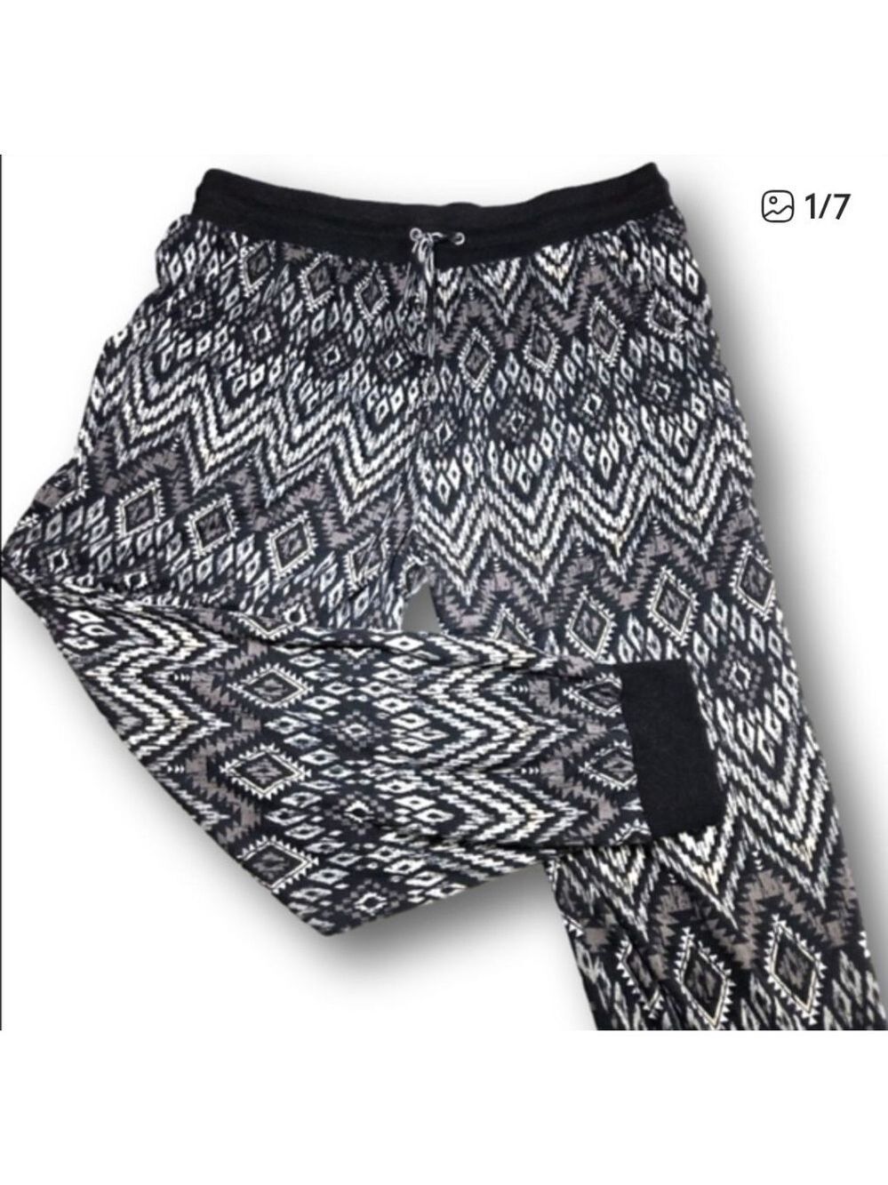 Women's Faded Glory Joggers 1X Black White Geometric Print